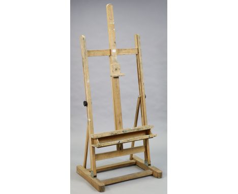 A vintage beech floor-standing adjustable studio easel. 
