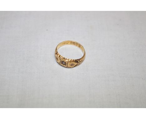 An old 18ct gold gypsy-style dress ring set a diamond chip (2.5g)