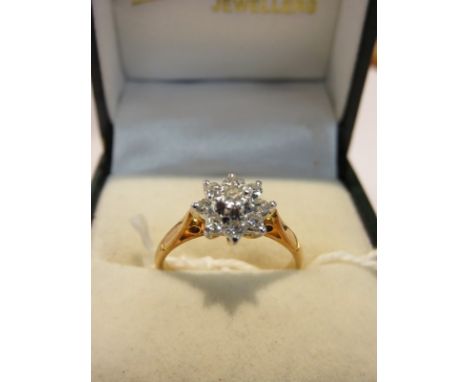 DIAMOND CLUSTER RING, 18ct yellow gold ring set a diamond cluster, size K/L