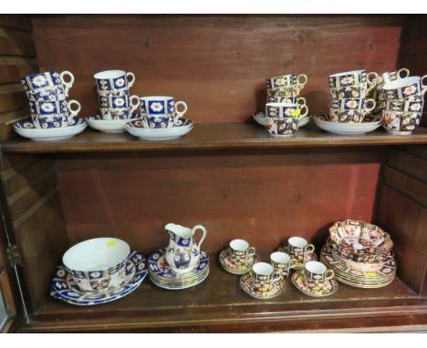 ROYAL CROWN DERBY, "Japan" pattern part coffee & tea service together with similar teaware (some defects)