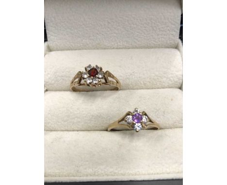 Two vintage 9ct hallmarked gold gem-set dress rings. Ring size O and N. Gross weight 3.2 grams. 