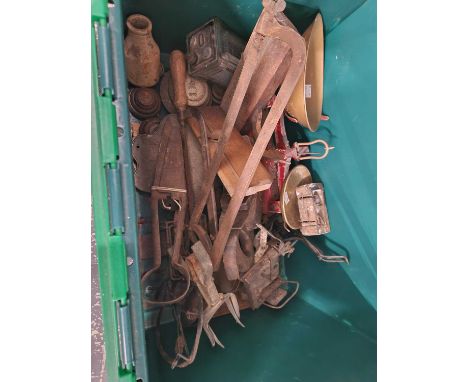 Various vintage and other hand tools to include planes, saws, a pair of scales with weights etc.