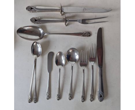 An International Sterling forty-five piece silver part flatware service in the Spring Glory pattern comprising dinner forks x