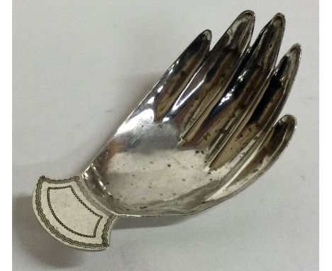 A novelty George III silver caddy in the form of a hand. London 1805. By Josiah Snatt. Approx. 8 grams. Est. £300 - £500.