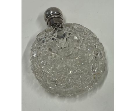 An early 20th Century silver mounted and hob nail glass drinking flask/scent bottle. Approx. 224 grams gross weight. Est. £40