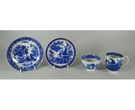 FOUR ITEMS OF FIRST PERIOD WORCESTER with blue chinoiserie decoration and comprising, cup, tea-bowl and two saucers Provenanc