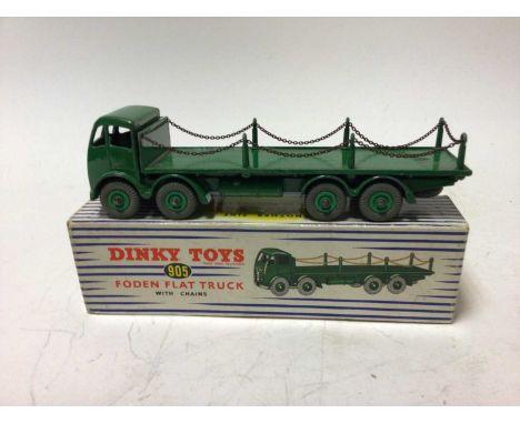 Dinky Foden Flat Truck with chains No 905 in original box