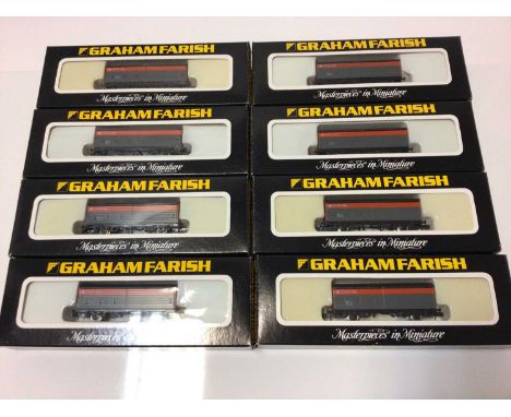 Graham Farish N gauge rolling stock including BR (VBA) Speedlink Van No.3905 (12) and BR OOCL container Wagons No.4005 (12), 