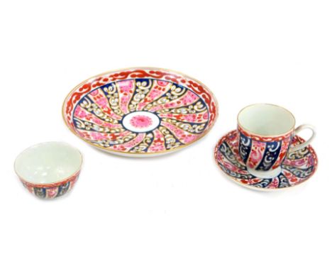 Four items of First Period Worcester Queen Charlotte pattern porcelain, comprising saucer dish, 19cm diameter, tea cup and sa