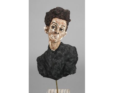 Lucretia Schmidt, Portraitbüste Egon Schielezeitgenössisch, unter dem Sockel Etikett mit Signatur "Museum Miniatures 9/40 Ego