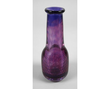 Vase OrreforsSchweden, Mitte 20. Jh., signierte Ätzsignatur Orrefors Kraka Nr. 533 Sven Halmquist, farbloses Glas, ausgekugel