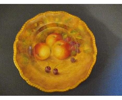 A Royal Worcester plate, decorated with hand painted fruit by Leaman, diameter 9.5insCondition Report:  Minor scratches above