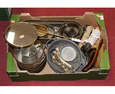 A box of miscellaneous items, to include a copper planter, toasting fork etc 