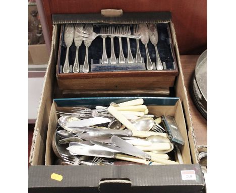 A box of assorted silver plated wares, to include loose flatware, fish knives and forks etc 