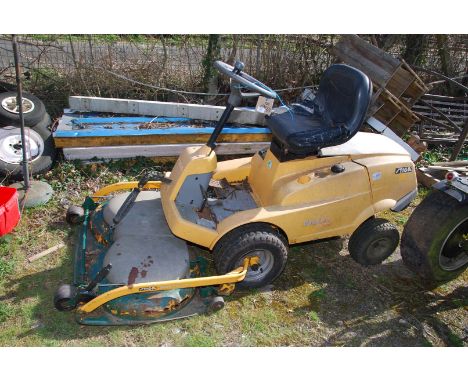 A "Stiga Villa Royal" hydrostatic-drive, ride-on Lawn Mower, the Honda GCV-530 overhead cam, twin-cylinder engine is, we are 