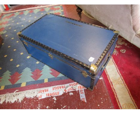 Large cabin trunk