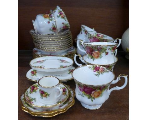 Royal Albert Old Country Roses tea ware and trinkets, nine tea cups, nine saucers and six side plates