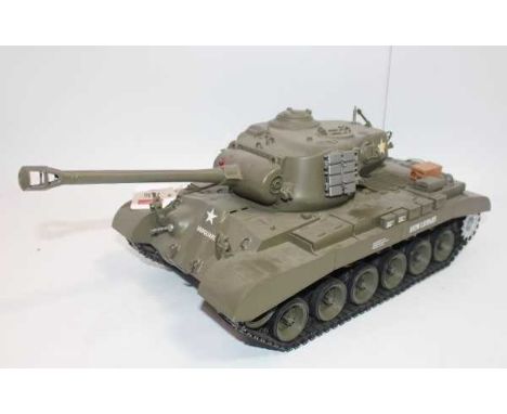 Heng Long 1/16th scale Radio Controlled model of a Snow Leopard Tank, no hand set