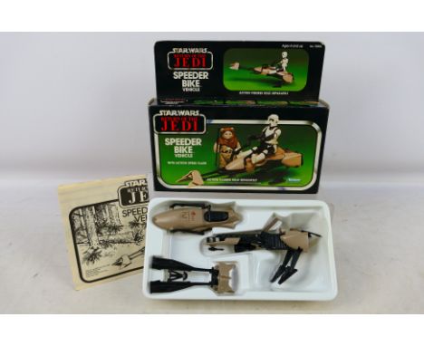 Kenner - A boxed Speeder Bike from 'Star Wars: Return of the Jedi' #70500. Item appears in excellent condition and comes with