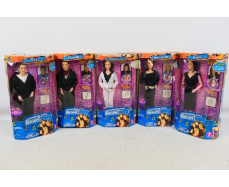 Character Options - Five boxed Popstars 'Hear Say' Singalong Dolls. Lot consists of Suzanne; Kim; Myleene; Danny and Noel. Fi