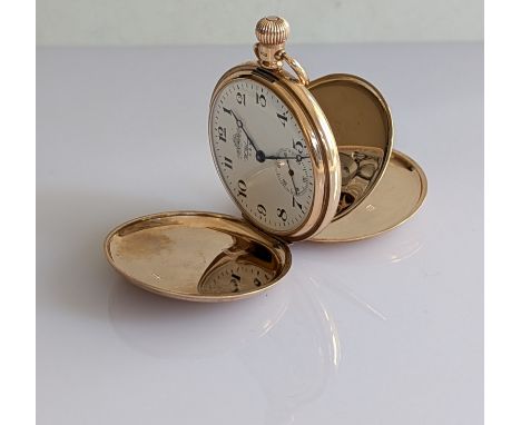 A George V 9ct gold-cased full hunter Waltham pocket watch, stem-wind with Arabic numerals, subsidiary seconds hand, case, 48