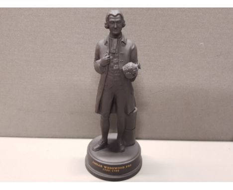 LIMITED EDITION VINTAGE JOSIAH WEDGWOOD 1730-1795 STATUETTE FIGURE IN BLACK BASALT WITH ORIGINAL BOX AND CERTIFICATE OF AUTHE