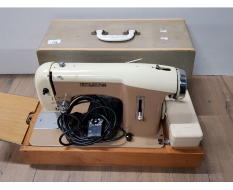 VINTAGE FRISTER AND ROSSMANN SEWING MACHINE IN ORIGINAL CARRY CASE