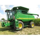 John Deere 9560 STS Combine