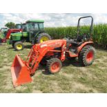 Kubota B3200 Tractor