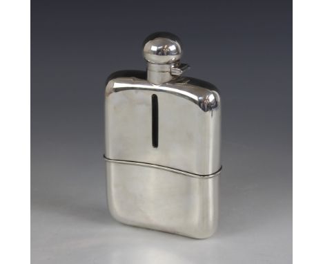 An Edwardian glass and silver hip flask, G & J W Hawksley, Sheffield 1909, of curved rectangular form, glass body with plain 