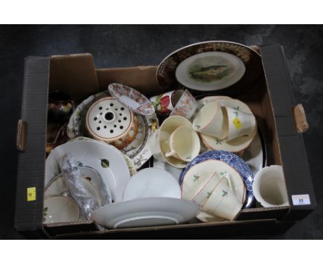 Boxed part tea set, decorative plates etc 