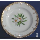 Zwei KPM-Berlin Teller mit Blumendekor
