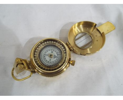 A good quality brass compass Est £20 - £40