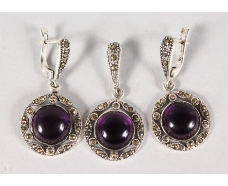 A PAIR OF SILVER AMETHYST EARRINGS AND PENDANT.