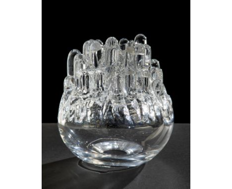GÖRAN WÄRFF (Sweden, 1933).Polar" candlestick.In moulded glass, simulating stalagmites.Signed and num. 67513.Provenance: Priv