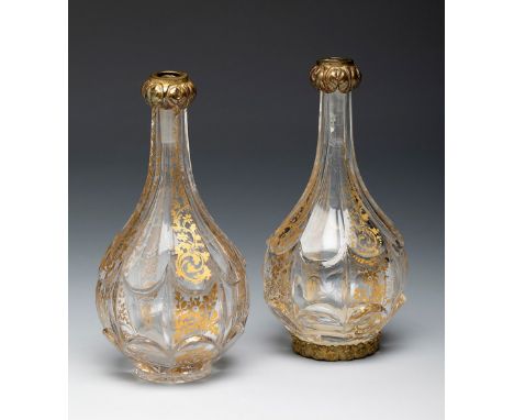 Pair of perfumers in SAINT LOUIS crystal. France, ca. 1910.Cut crystal. Fine gold.Provenance: Spanish private collection, for