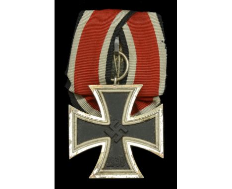 Germany, Third Reich, Iron Cross 1939, Second Class breast badge, silver with iron centre, maker marked ‘L11’ (Deumer of Lude