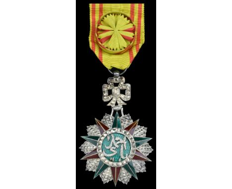 Tunisia, Kingdom, Order of Nichan Iftikah, 2nd type, Officer’s breast badge, 75mm including bow suspension x 50mm, silver and