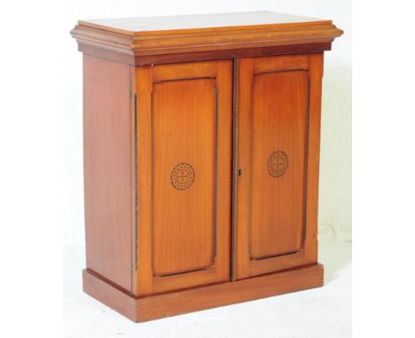 A Victorian 19th century mahogany specimen&nbsp;cabinet.&nbsp; The table top cabinet with plinth banded base having twin door