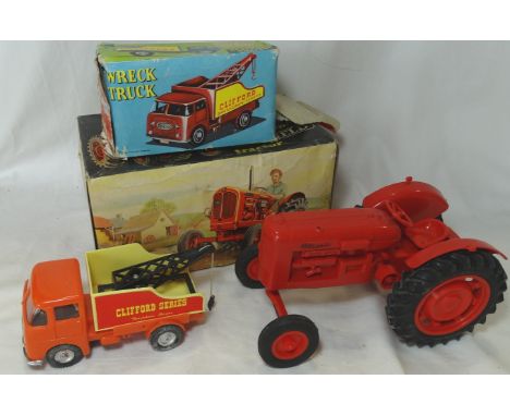 CLIFFORD SERIES NO.55 WRECK TRUCK &amp; RAPHAEL LIPKIN NUFFIELD TRACTOR