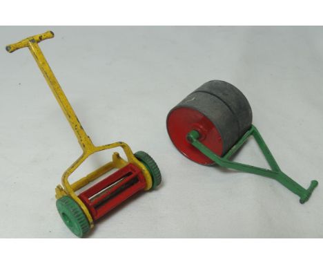DINKY PUSH MOWER + ROLLER 