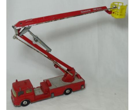 CORGI MAJOR SNORKEL FIRE ENGINE 