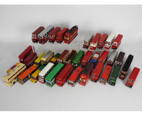 EFE, Corgi Original Omnibus - A group of approximately 36 unboxed diecast 1:76 scale model buses from various manufacturers m