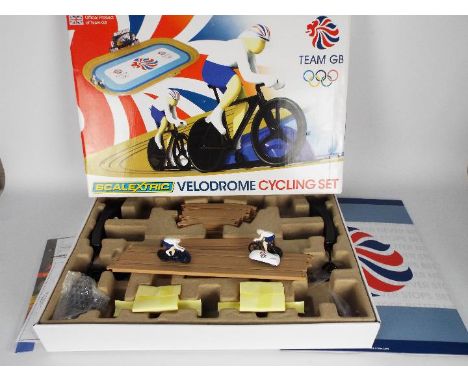 Scalextric velodrome cheap cycling set