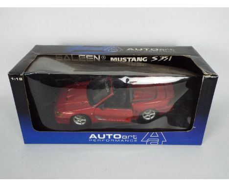 Autoart Performance - An Autoart Performance Saleen Mustang S351 Convertible, 1/18 scale model. Official Licensed product. Ap