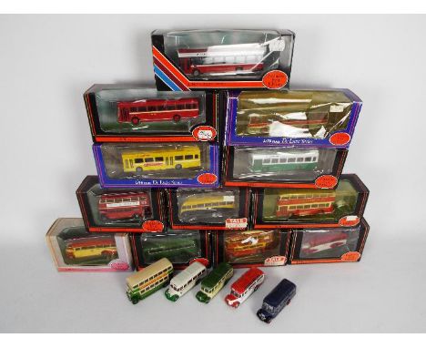 EFE, Corgi Original Omnibus - A collection of 17 mainly boxed diecast 1:76 scale model buses. Lot includes EFE #1-0129 AEC RT