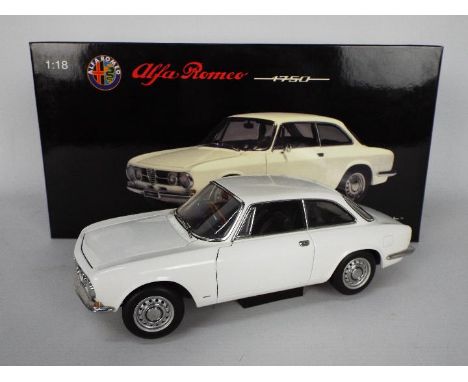 Autoart - A boxed Autoart 1:18 scale #70106 Alfa Romeo 1750 GTV. The model in white appears to be in Mint condition sitting w