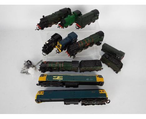 Hornby Dublo - Tri-ang - Lima - A group of 10 x 00 gauge locos including Dublo Cardiff Castle number 4075, Dublo Barnstaple n