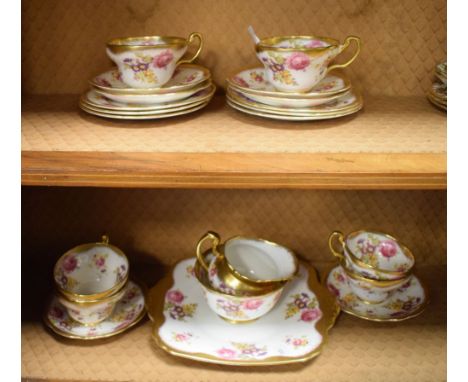 Early 20th Century Foley china tea service for six settings of cups, saucers, side plates, milk jug, sugar basin and serving 