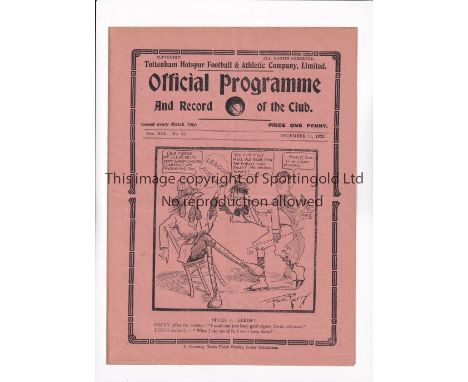 TOTTENHAM HOTSPUR        Programme for the home League match v Liverpool 11/12/1926. slightly creased.     Generally good